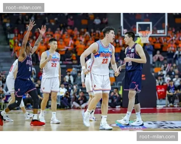 新疆阿不都沙拉木跖骨骨折 球队官宣其常规赛提前结束 新疆阿不都沙拉木跖骨骨折 球队官宣其常规赛提前结束